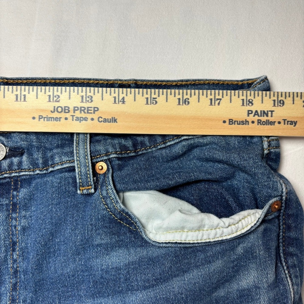 Levi's 505 Regular Fit Jeans Mens 38x30 Blue Straight Leg Denim Pants - Picture 3 of 8